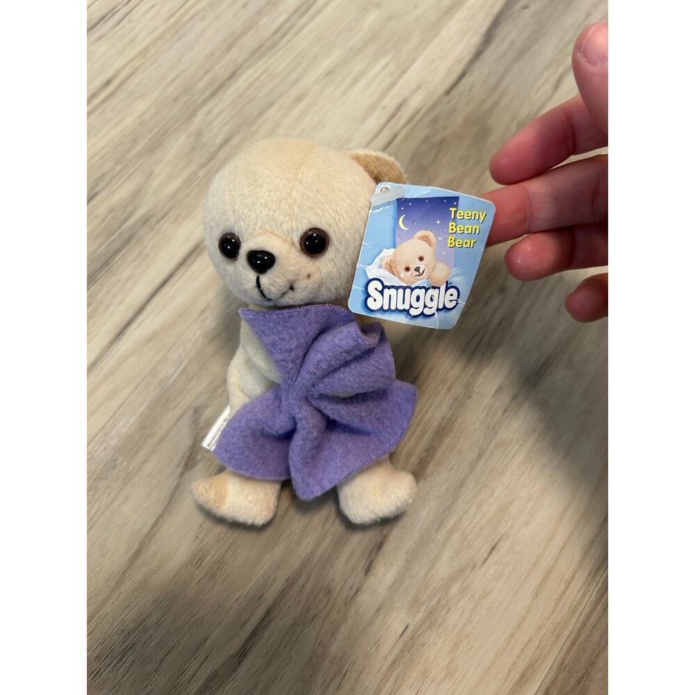 New With Tags Vintage VTG Snuggle Teeny Bean Bear Plush 2000 Stuffed Animal